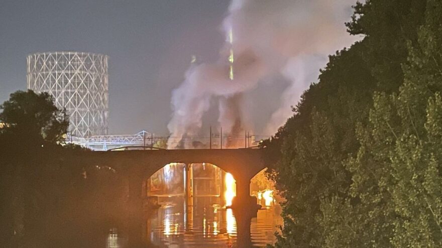 İtalya’da tarihi köprüde yangın çıktı