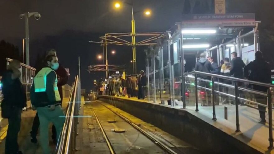 Tramvayda arıza, durak kapatıldı
