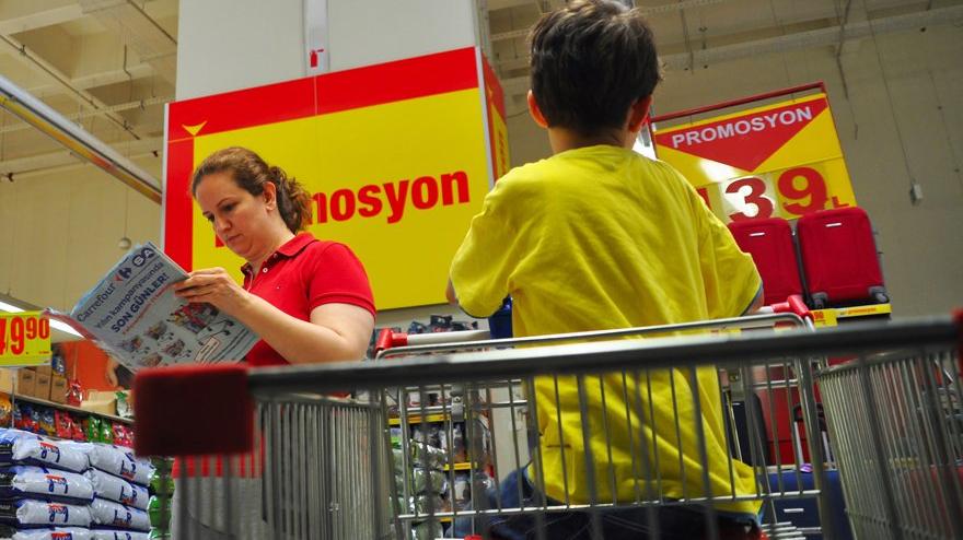 Gıda için markette kredi çekiliyor fakirlikte eşitlendik