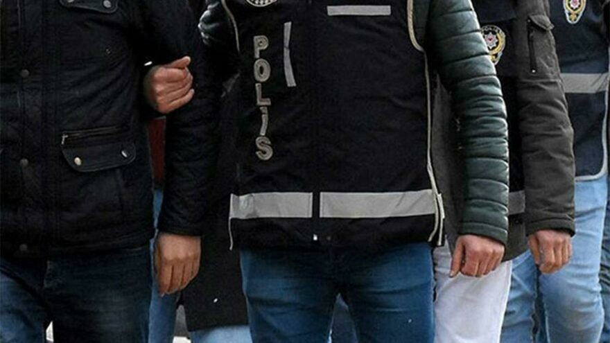 Cezaları kesinleşen 8 FETÖ üyesi yakalandı