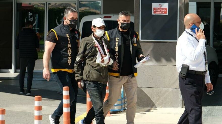 Cinayeti inkar etti, ‘Bıçak çarptı’ dedi