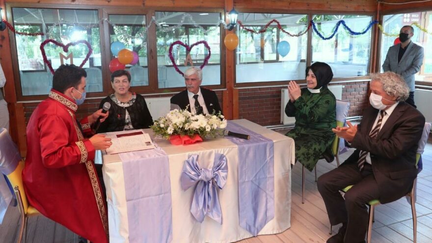 Huzurevinden dünya evine