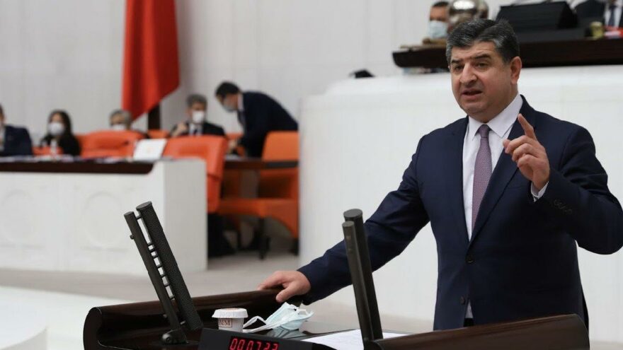 CHP’li Arı: Yerel basının kamu ilanları kesilmesin
