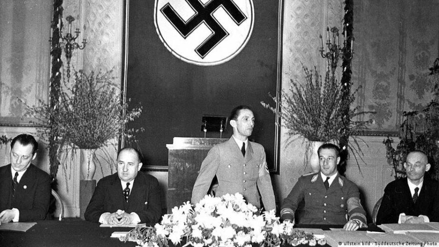 Almanya’da Nazi skandalı: Hitler’in sağ kolu Goebbels ‘onursal vatandaş’