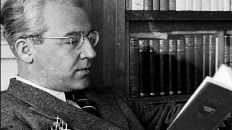 Sinop’a Sabahattin Ali’nin heykeli dikilecek