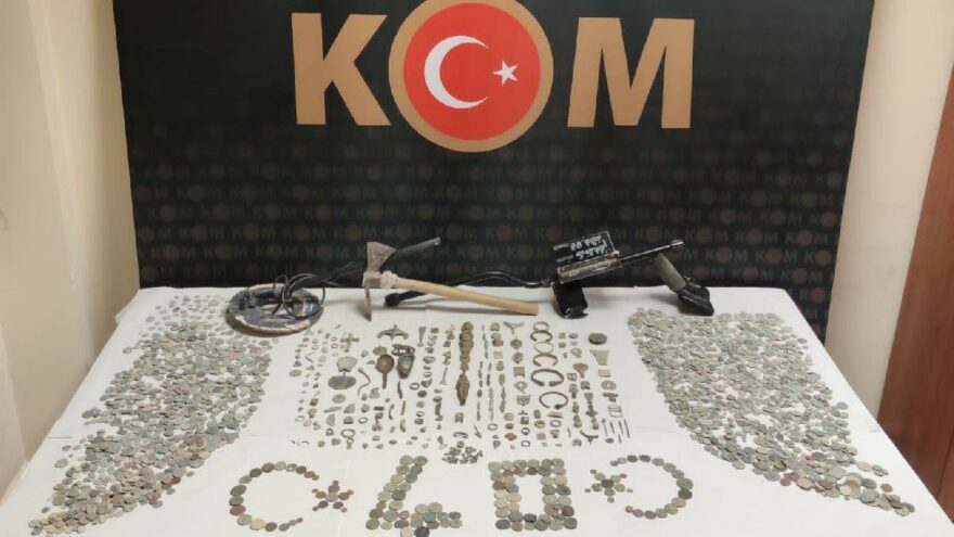 Kırşehir tarihinin en büyük tarihi eser operasyonu: 3 bin 103 adet tarihi eser ele geçirildi
