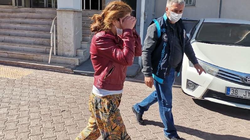 Çelik kapıları kırarak hırsızlık yapan 4 kadın yakalandı