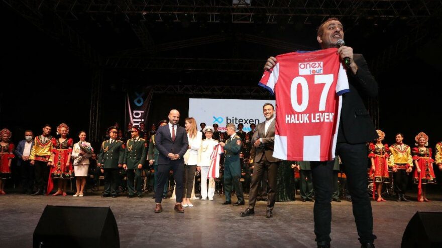 Haluk Levent, Antalyaspor için sahneye çıkacak