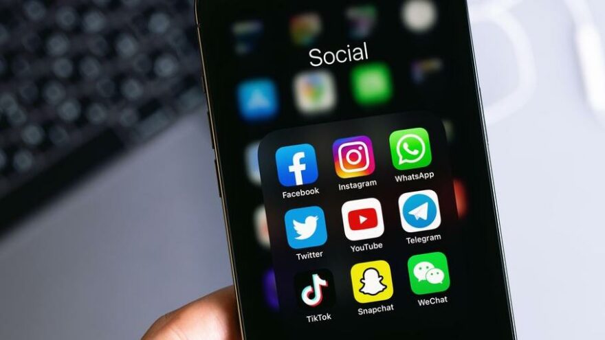 Facebook ve Twitter genç nesle hitap etmiyor