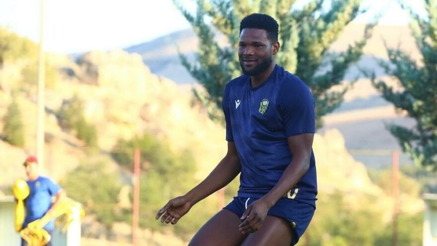 Tetteh en zorlandığı savunmacıyı açıkladı