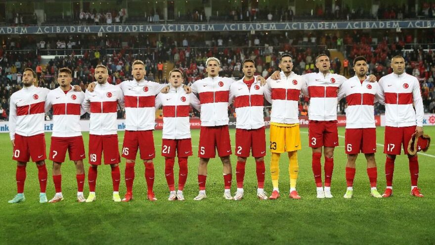 İki futbolcu Milli Takım aday kadrosunda çıkarıldı