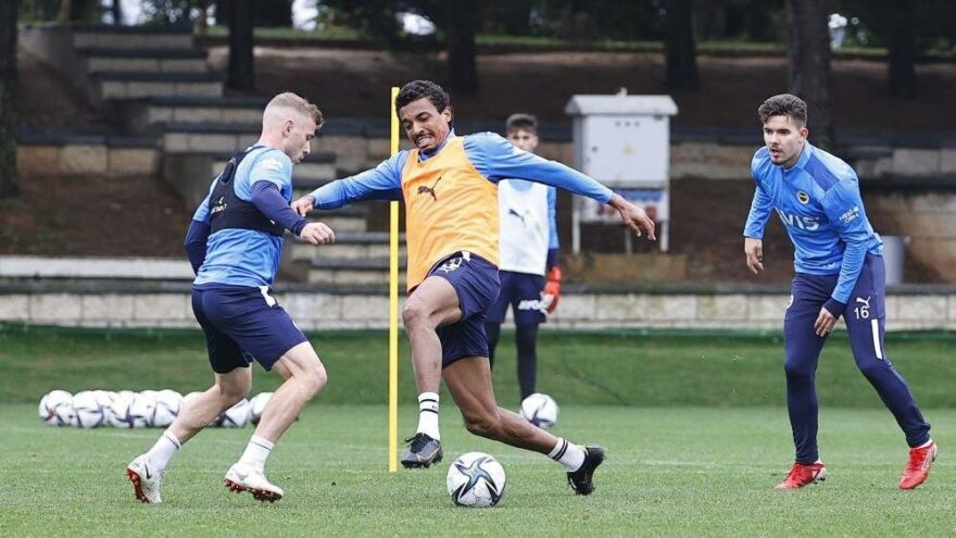 Fenerbahçe’de 3 isim takımdan ayrı çalıştı