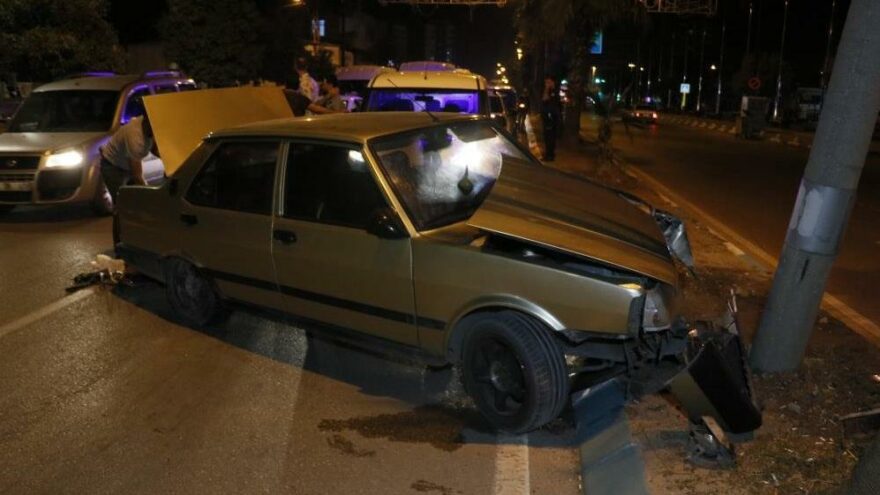 Kaza yapıp yakalandı, aracından tabanca ile uyuşturucu madde çıktı