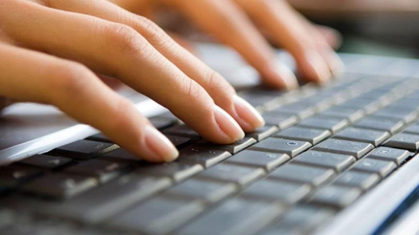 Facebook’tan ‘soytarı’ paylaşımı hakaret sayıldı