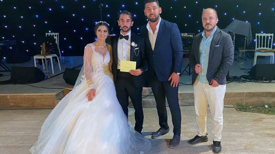 Evlenen çifte bu kez kripto para takıldı