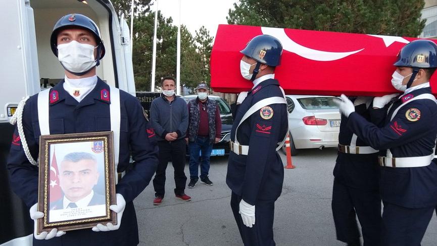 Eğitim sırasında kalp krizi geçiren uzman çavuş şehit oldu