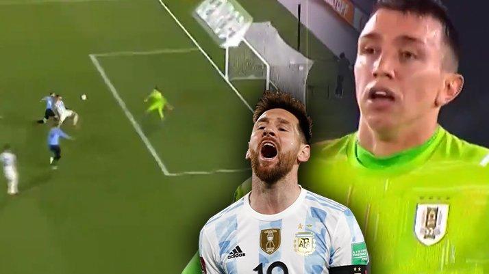 Muslera’dan inanılmaz hata! Arjantin Uruguay maçına damga vuran an…