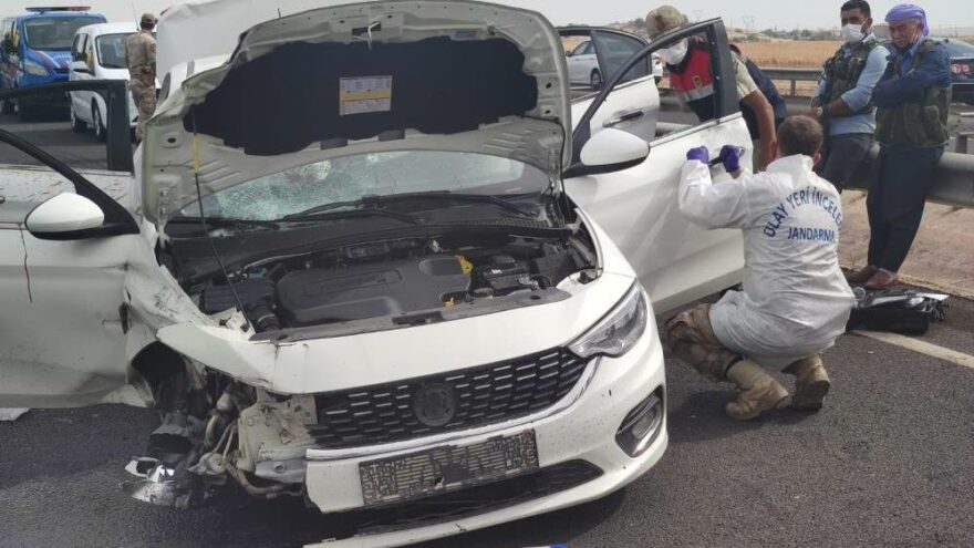 Otomobile silahlı saldırı: Baba öldü, oğlu ağır yaralandı