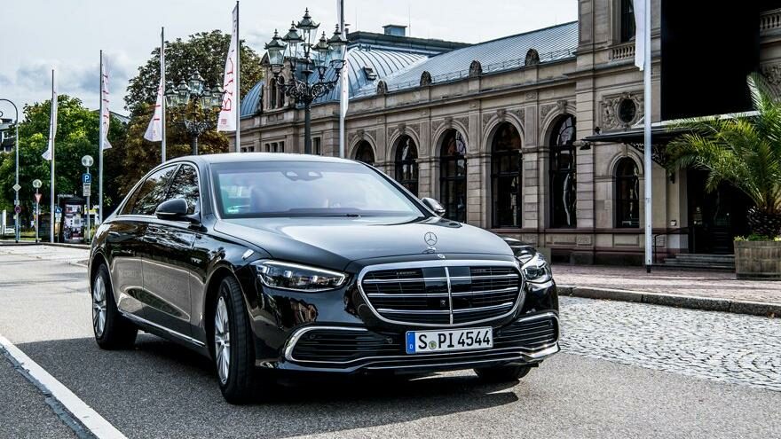 Scholz’un zırhlı Mercedes’i hazır: 1.3 milyon euro değerinde