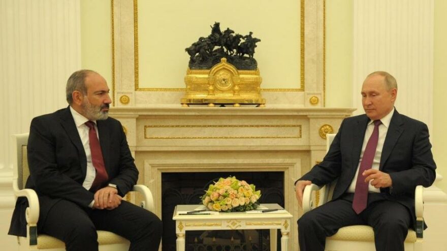 Putin ve Paşinyan’dan ‘Dağlık Karabağ’ görüşmesi