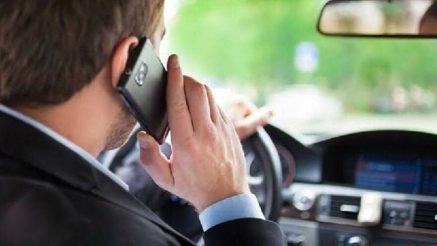 125 bin sürücüye telefonla konuşmaktan ceza