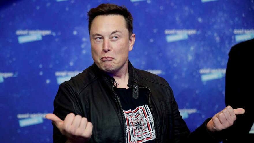 Malı mülkü satıp prefabrik eve yerleşmişti… Musk satıştaki son evi için fiyat kırdı