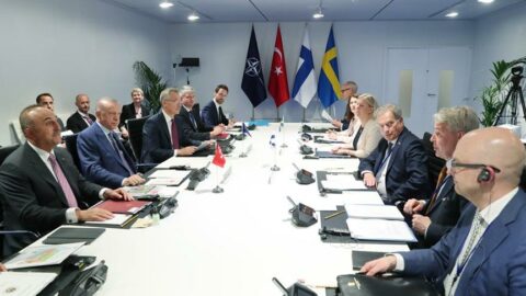 Cumhurbaşkanı Erdoğan, Finlandiya ve İsveç liderleriyle görüşüyor