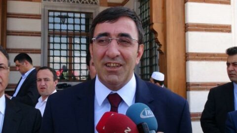 AKP içindeki ‘arazi’ kavgasının ardından muhalefetten istifa çağrısı