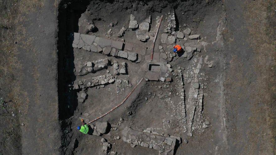 Daskyleion’da 2 bin 500 yıllık su şebekesi bulundu
