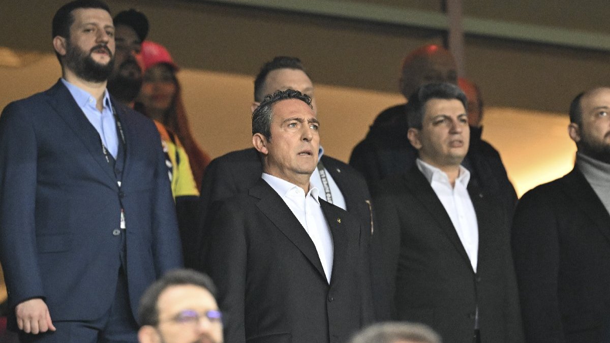 Yönetim istifa tezahüratlarının arasında galibiyet: Beşiktaş, İstanbulspor'u  iki farkla yendi