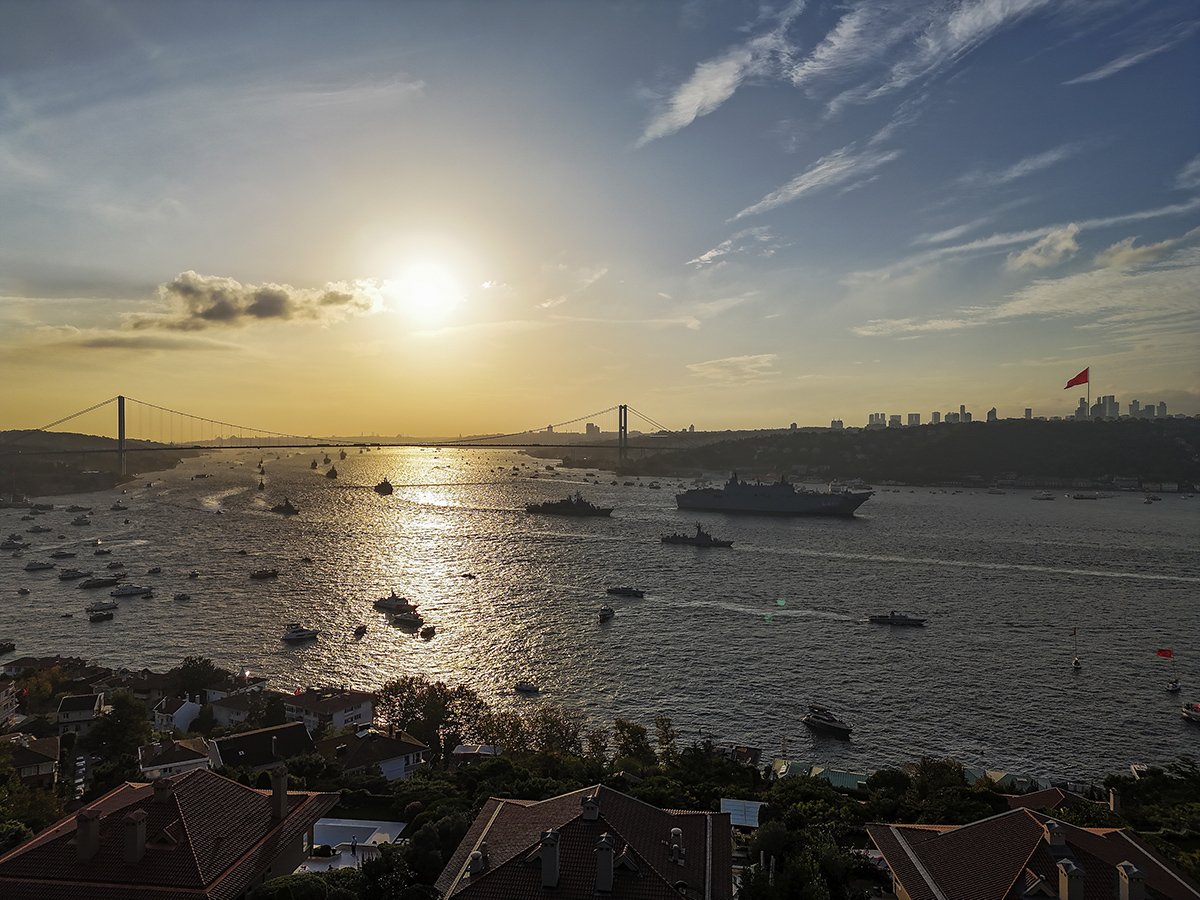 İstanbul Boğazı’nda Tarihi Anlar... - Resim : 2