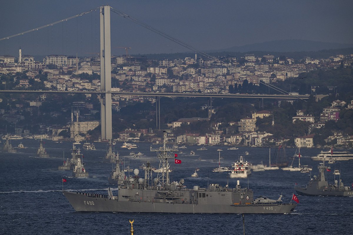 İstanbul Boğazı’nda Tarihi Anlar... - Resim : 14