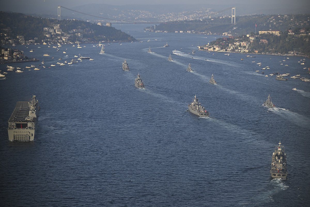 İstanbul Boğazı’nda Tarihi Anlar... - Resim : 15